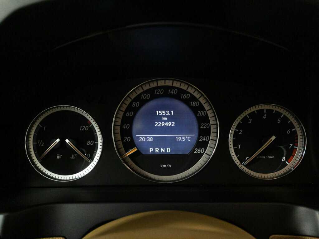 Mercedes-Benz C-Класс с пробегом — 2008 год. Фото: #11