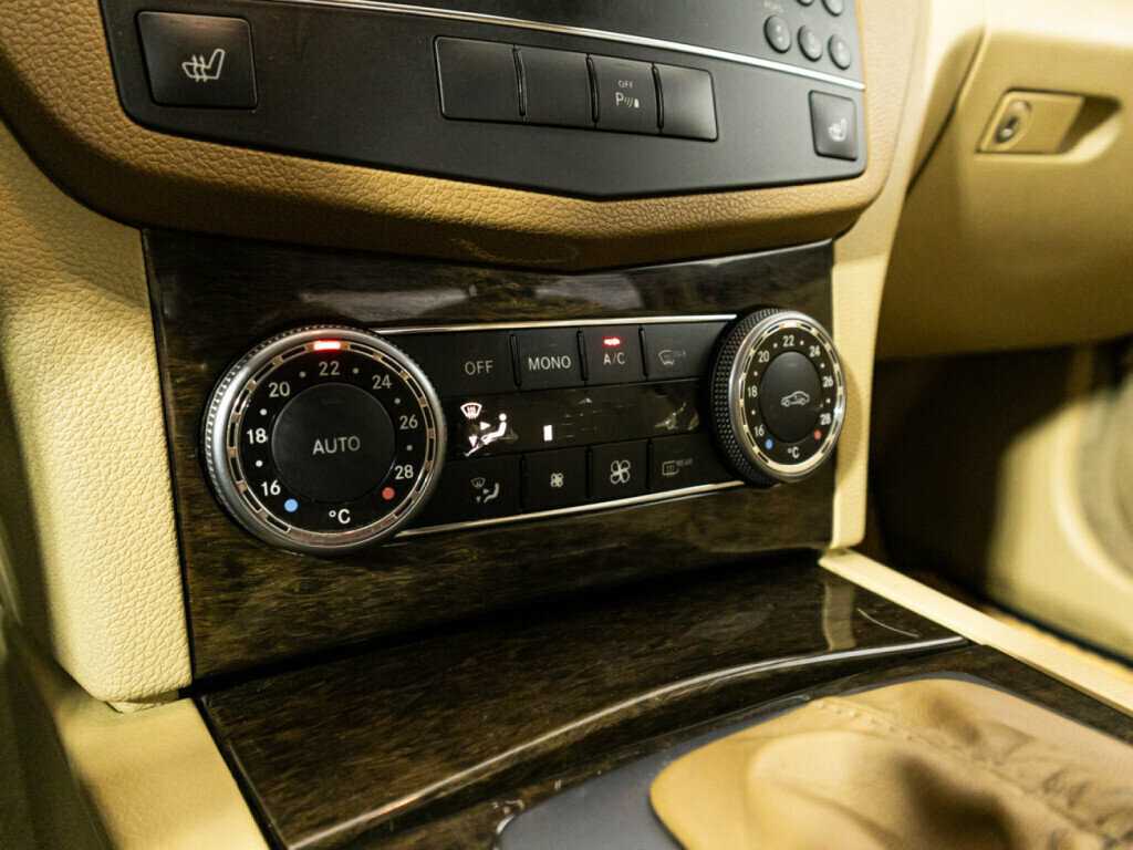 Mercedes-Benz C-Класс с пробегом — 2008 год. Фото: #14