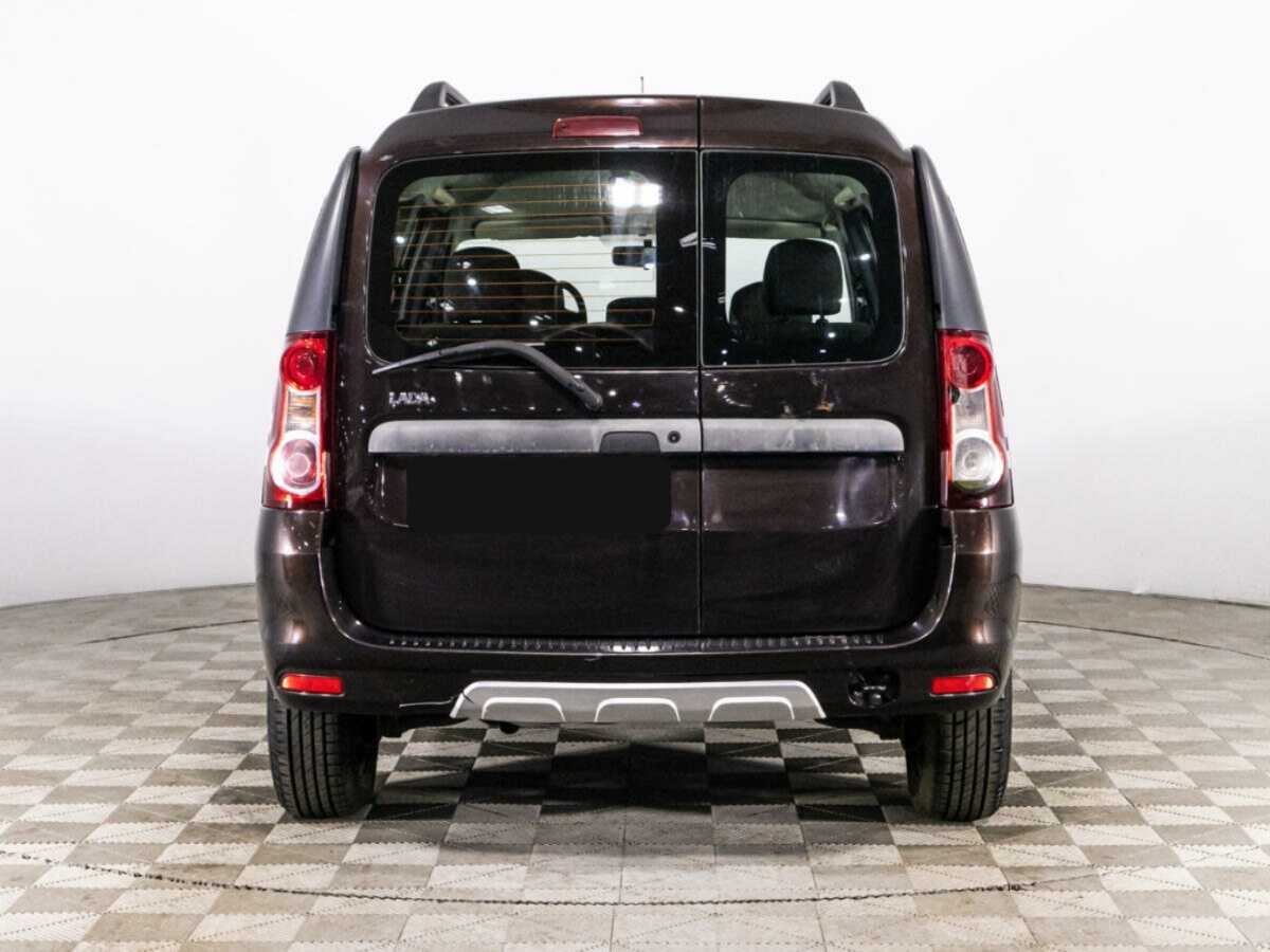 Lada (ВАЗ) Largus с пробегом — 2016 год. Фото: #5