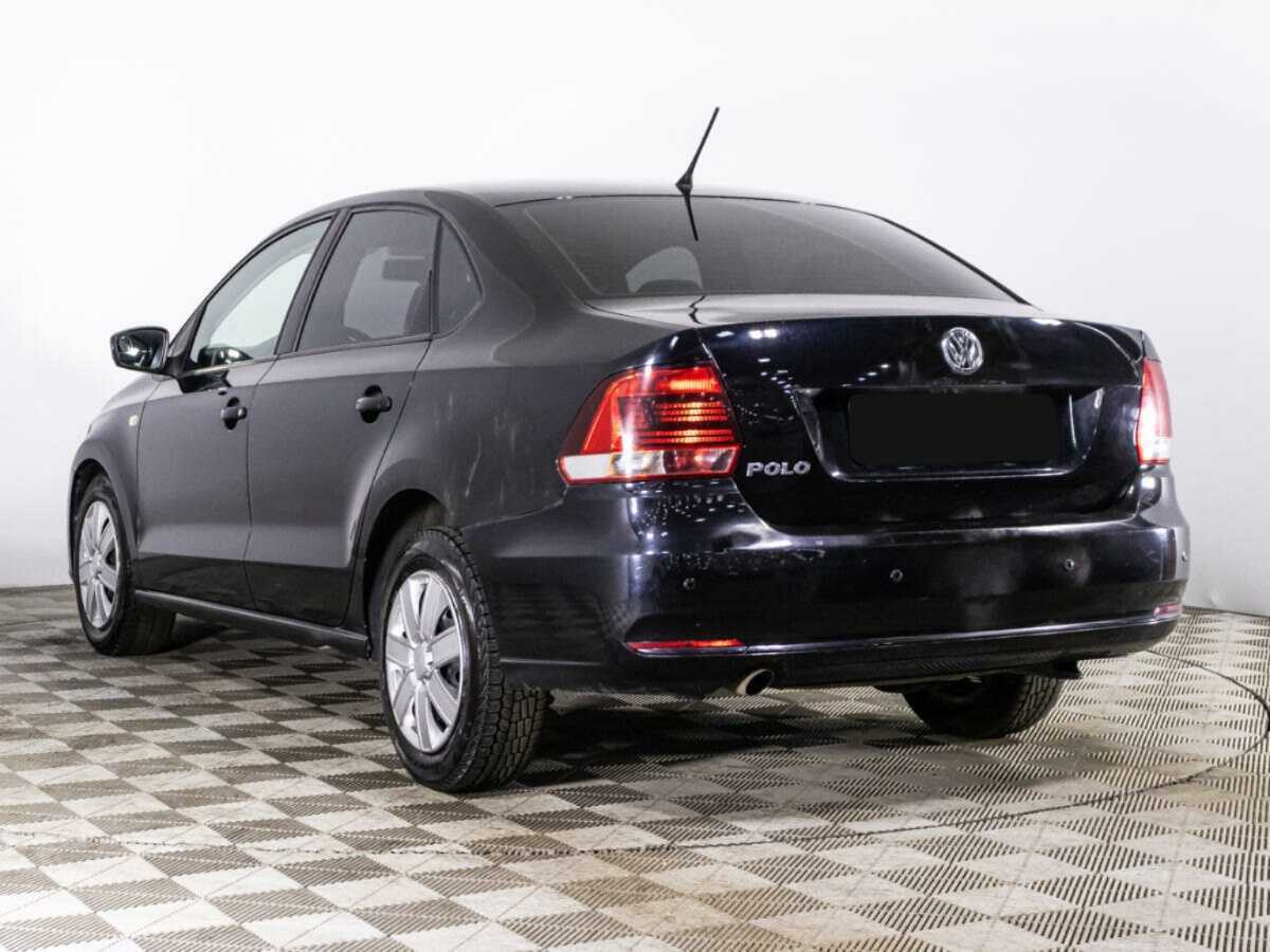 Volkswagen Polo с пробегом — 2016 год. Фото: #6