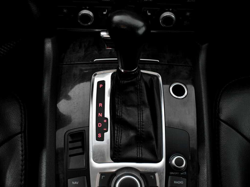 Audi Q7 с пробегом — 2007 год. Фото: #10