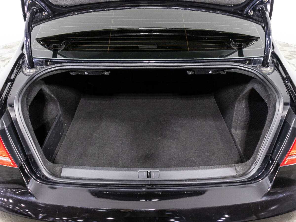 Volkswagen Passat с пробегом — 2013 год. Фото: #14