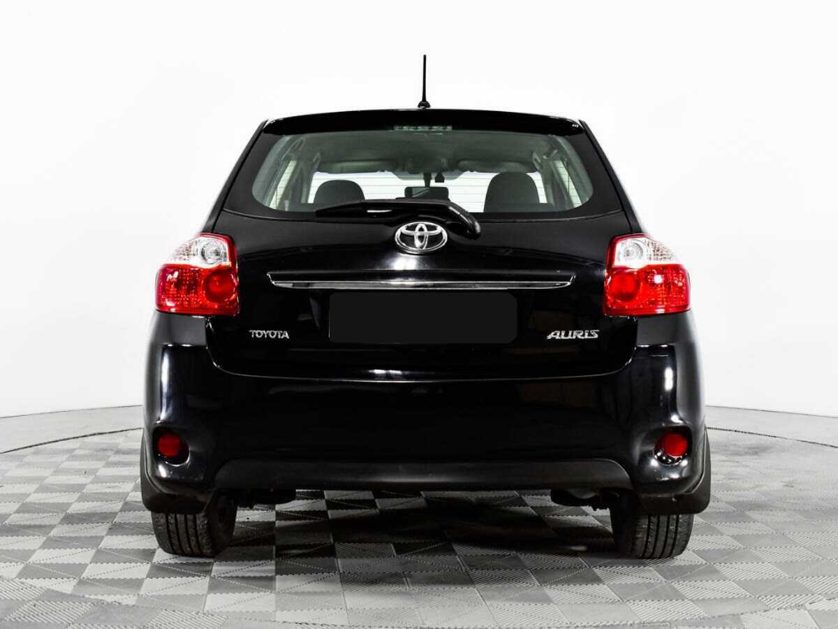 Toyota Auris с пробегом — 2010 год. Фото: #5