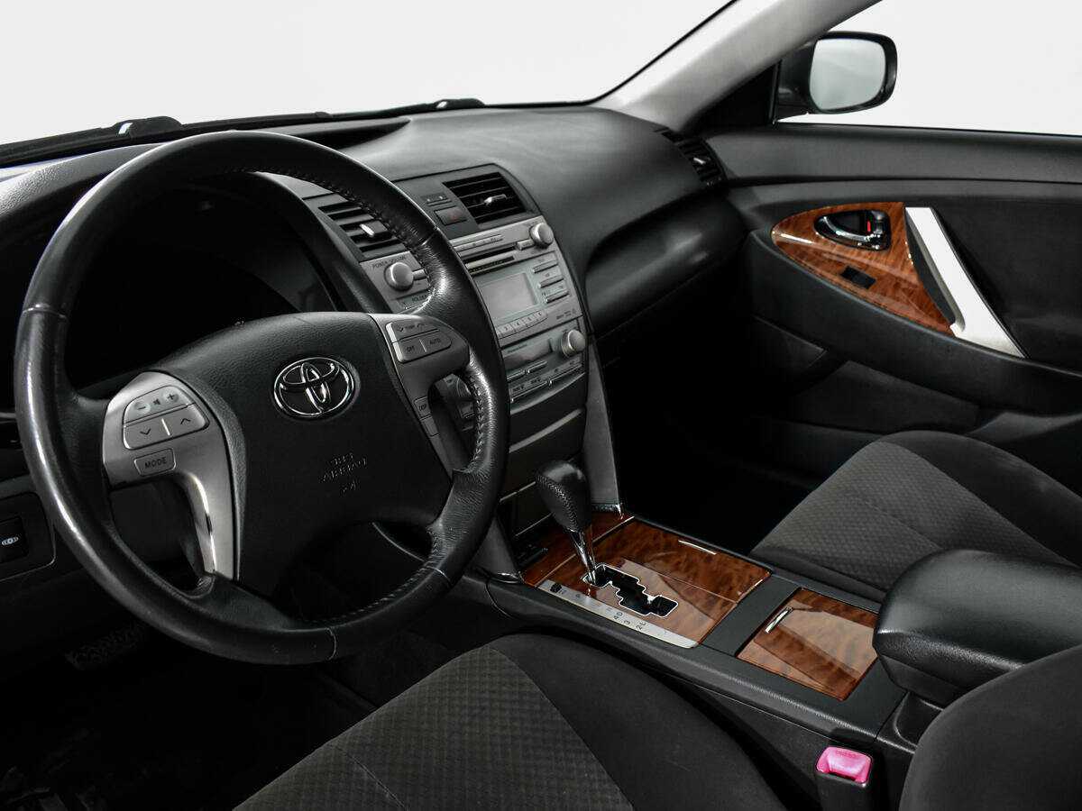Toyota Camry с пробегом — 2008 год. Фото: #7
