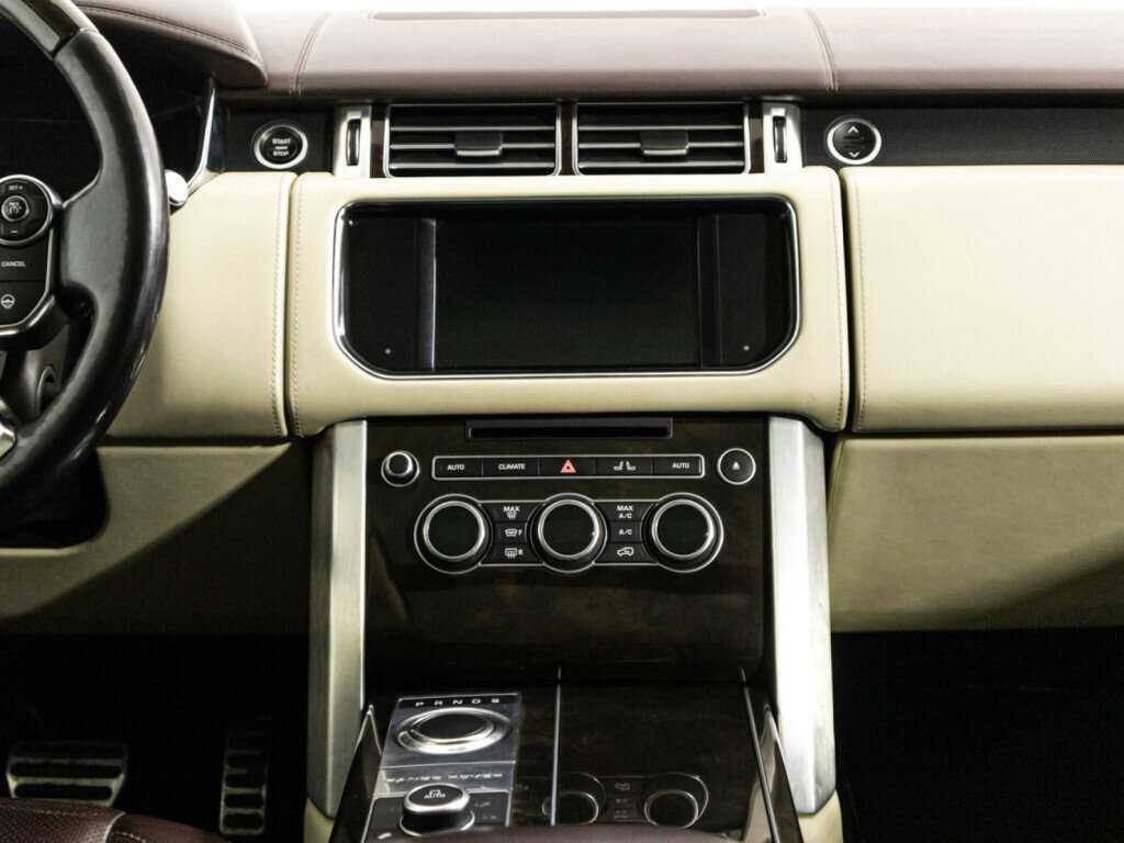 Land Rover Range Rover с пробегом — 2016 год. Фото: #13