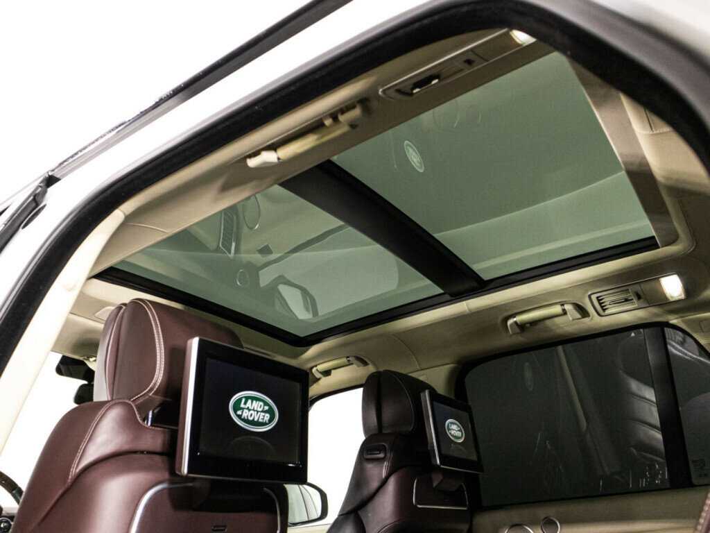 Land Rover Range Rover с пробегом — 2016 год. Фото: #17