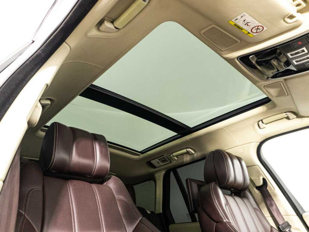 Land Rover Range Rover с пробегом — 2016 год. Фото: #26