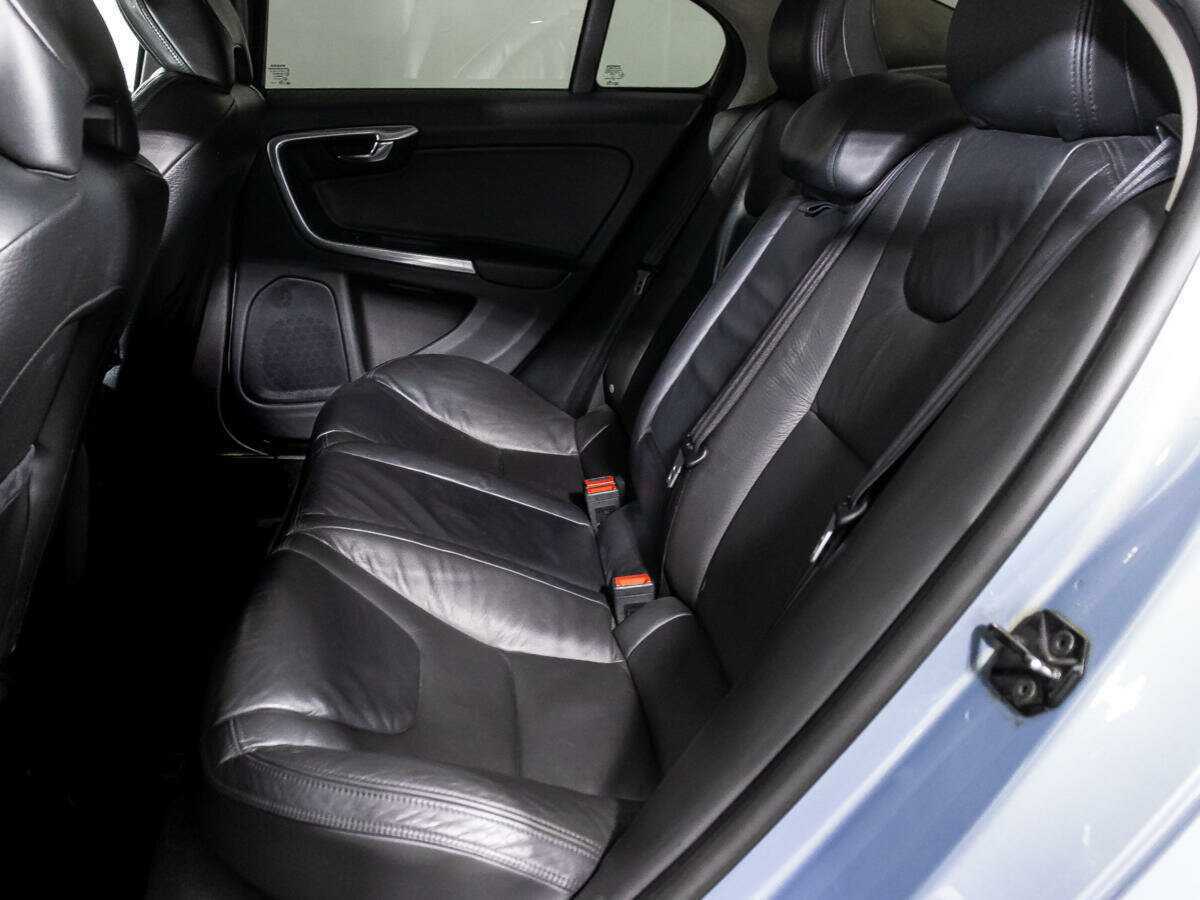 Volvo S60 с пробегом — 2011 год. Фото: #9