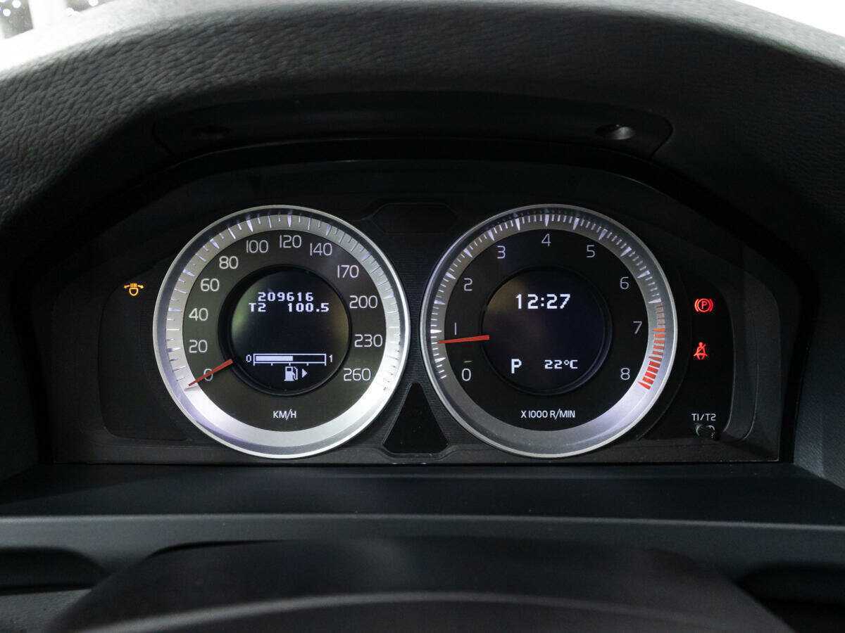 Volvo S60 с пробегом — 2011 год. Фото: #11