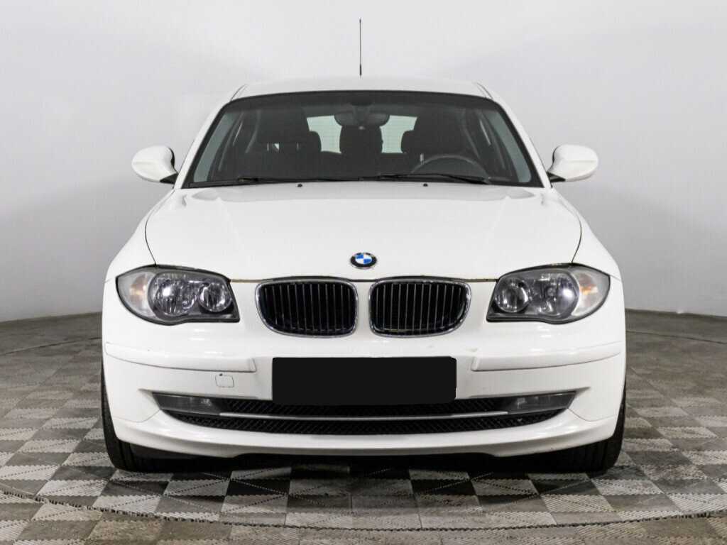 BMW 1 серии с пробегом — 2011 год. Фото: #1