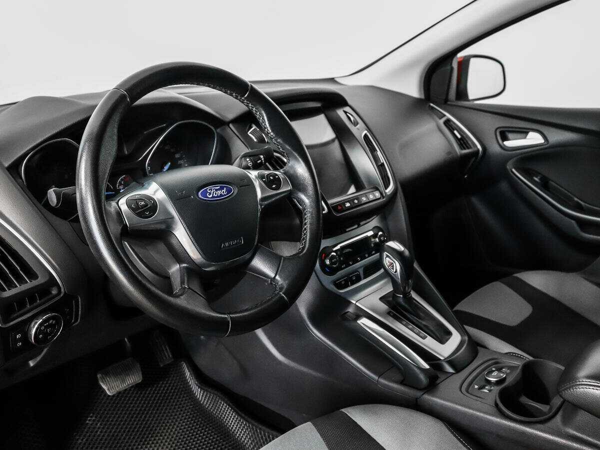 Ford Focus с пробегом — 2012 год. Фото: #8