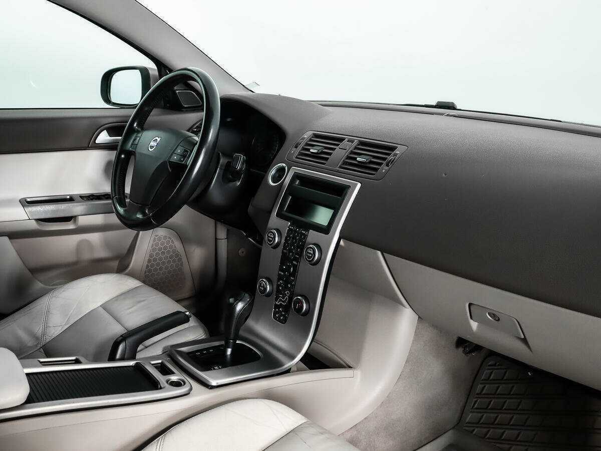 Volvo S40 с пробегом — 2007 год. Фото: #12