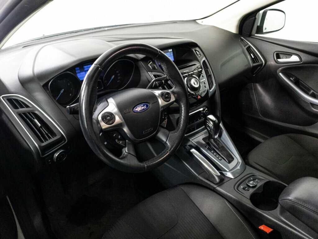 Ford Focus с пробегом — 2011 год. Фото: #10