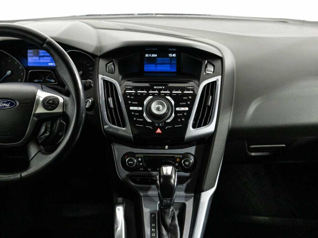 Ford Focus с пробегом — 2011 год. Фото: #13