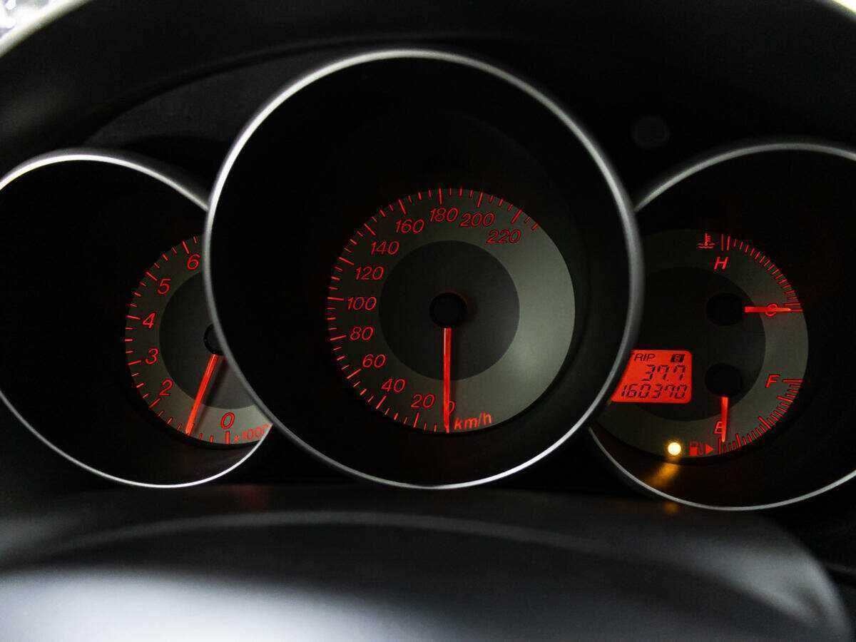 Mazda 3 с пробегом — 2008 год. Фото: #11