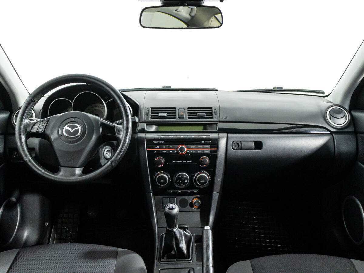 Mazda 3 с пробегом — 2008 год. Фото: #12
