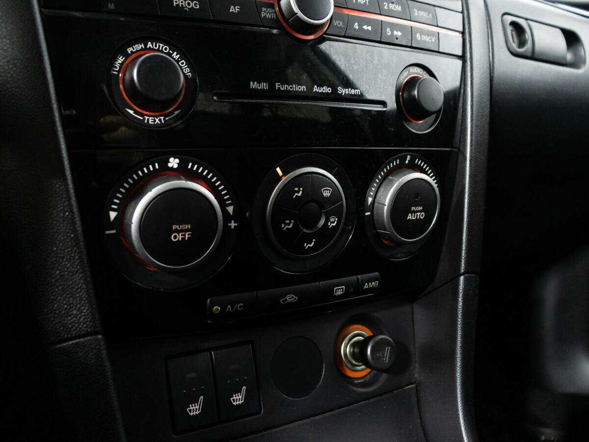 Mazda 3 с пробегом — 2008 год. Фото: #14