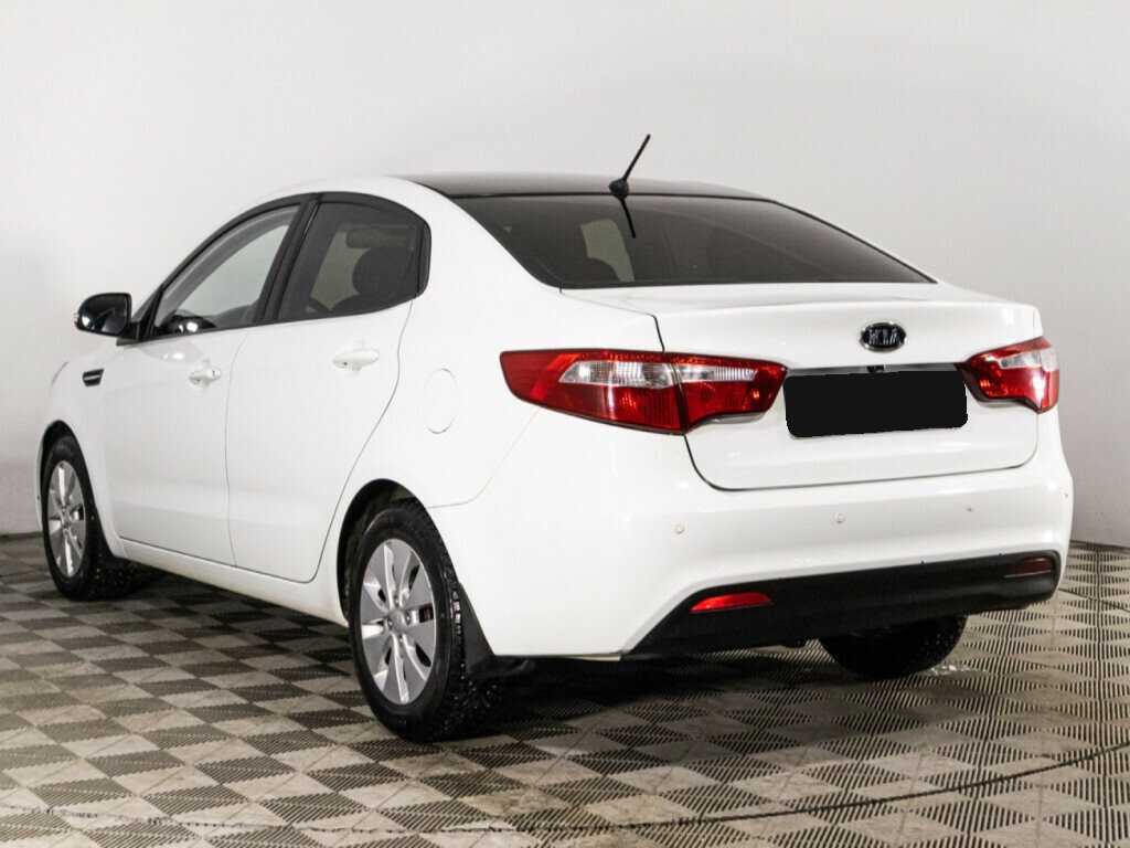 Kia Rio с пробегом — 2011 год. Фото: #4