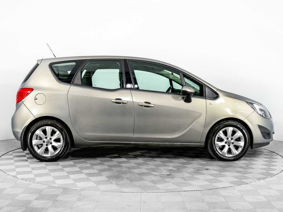 Opel Meriva с пробегом — 2011 год. Фото: #3