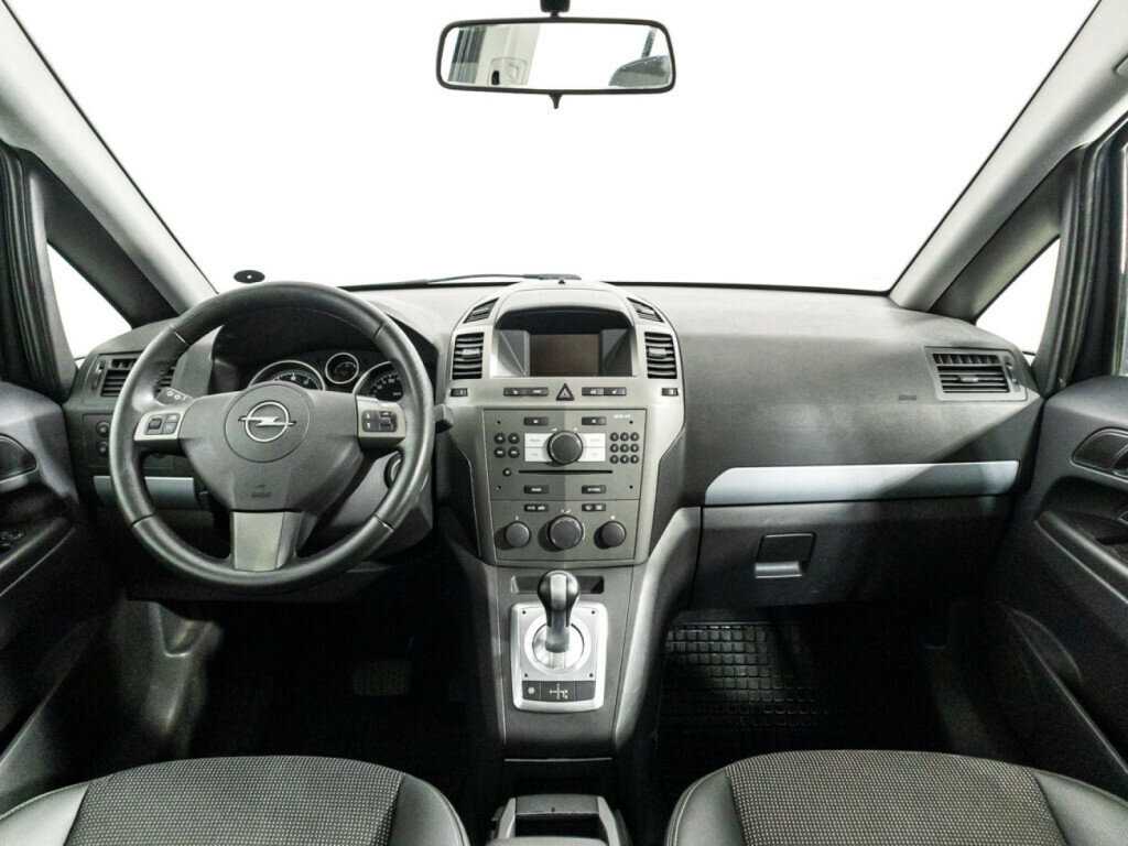 Opel Zafira с пробегом — 2007 год. Фото: #12