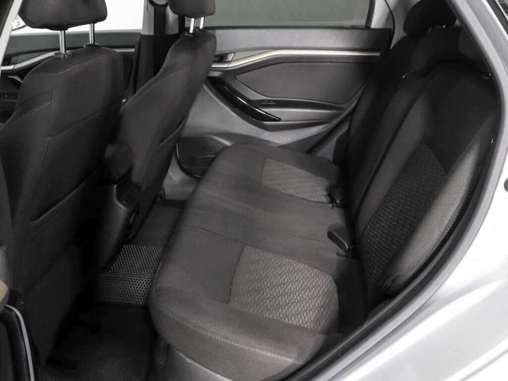 Lada (ВАЗ) Vesta с пробегом — 2018 год. Фото: #7