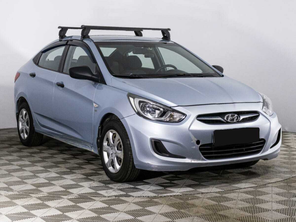 Hyundai Solaris с пробегом — 2011 год. Фото: #2