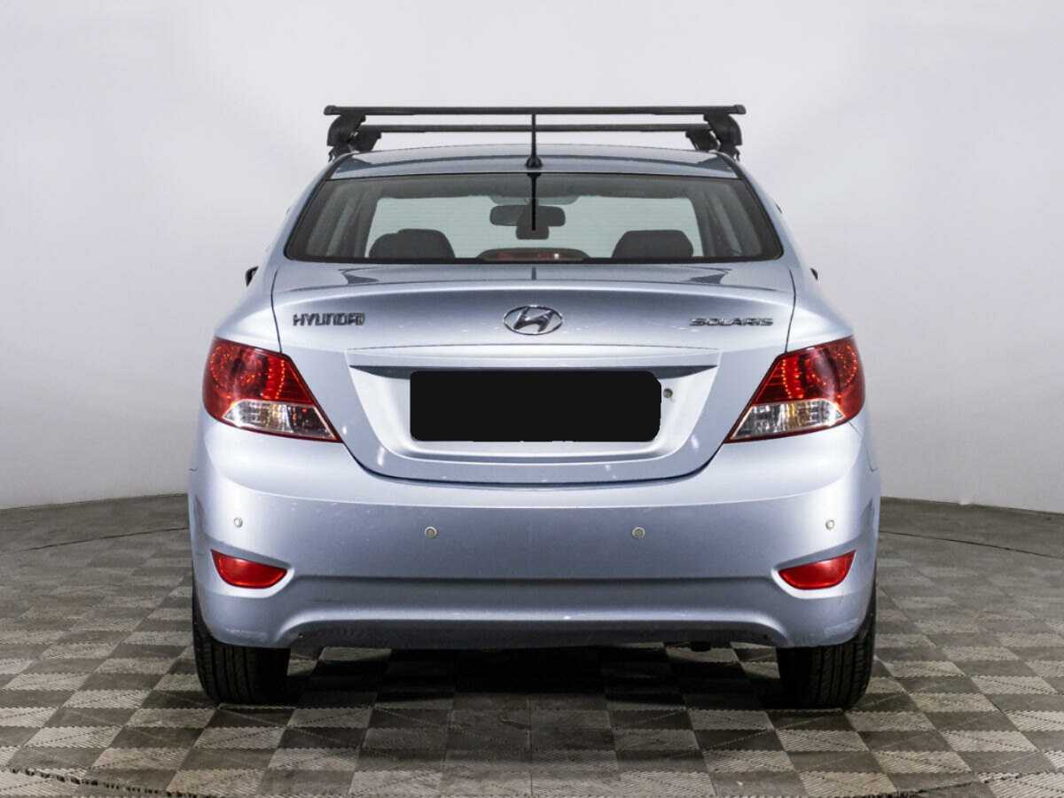 Hyundai Solaris с пробегом — 2011 год. Фото: #5