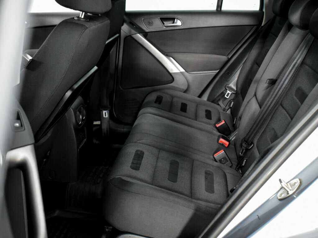 Volkswagen Tiguan с пробегом — 2009 год. Фото: #7