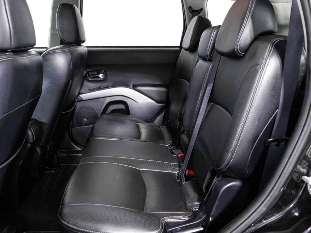 Mitsubishi Outlander с пробегом — 2008 год. Фото: #9