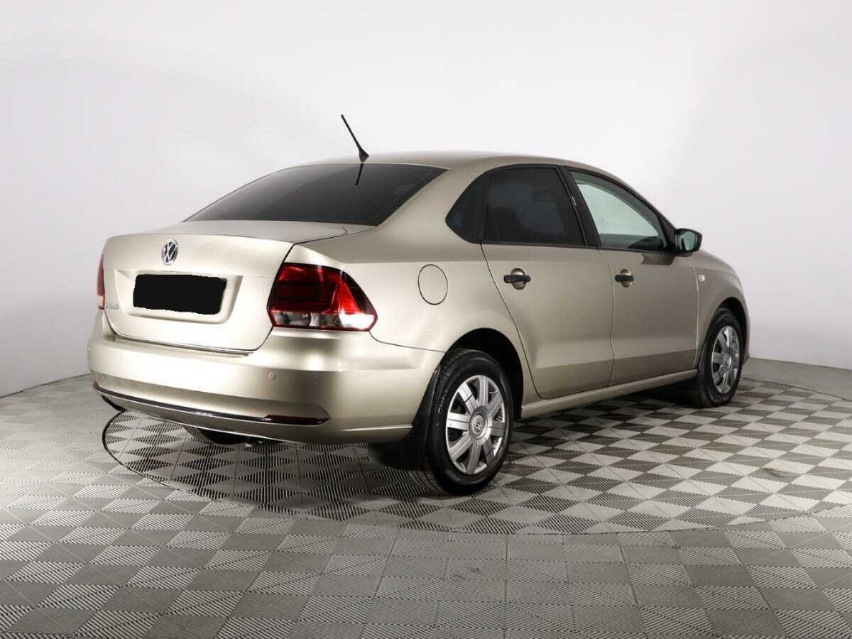 Volkswagen Polo с пробегом — 2016 год. Фото: #7