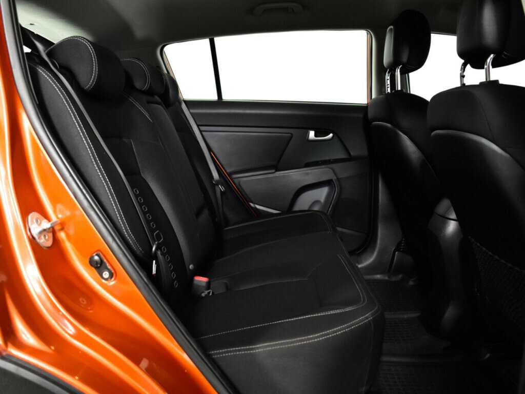 Kia Sportage с пробегом — 2011 год. Фото: #9