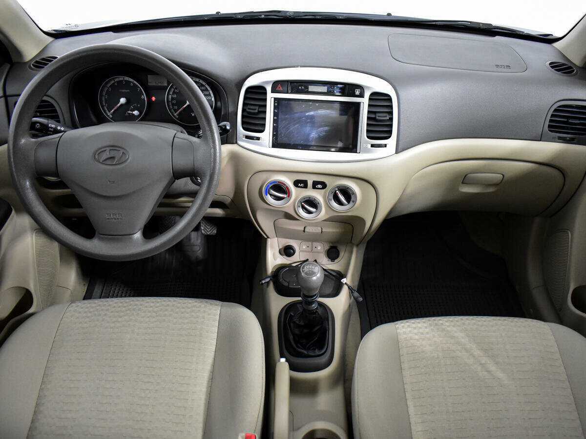 Hyundai Accent с пробегом — 2008 год. Фото: #11