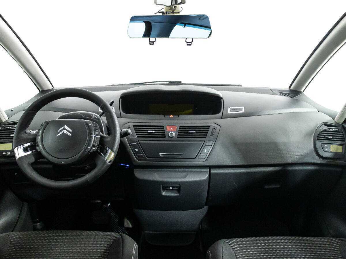 Citroen C4 Picasso с пробегом — 2010 год. Фото: #12