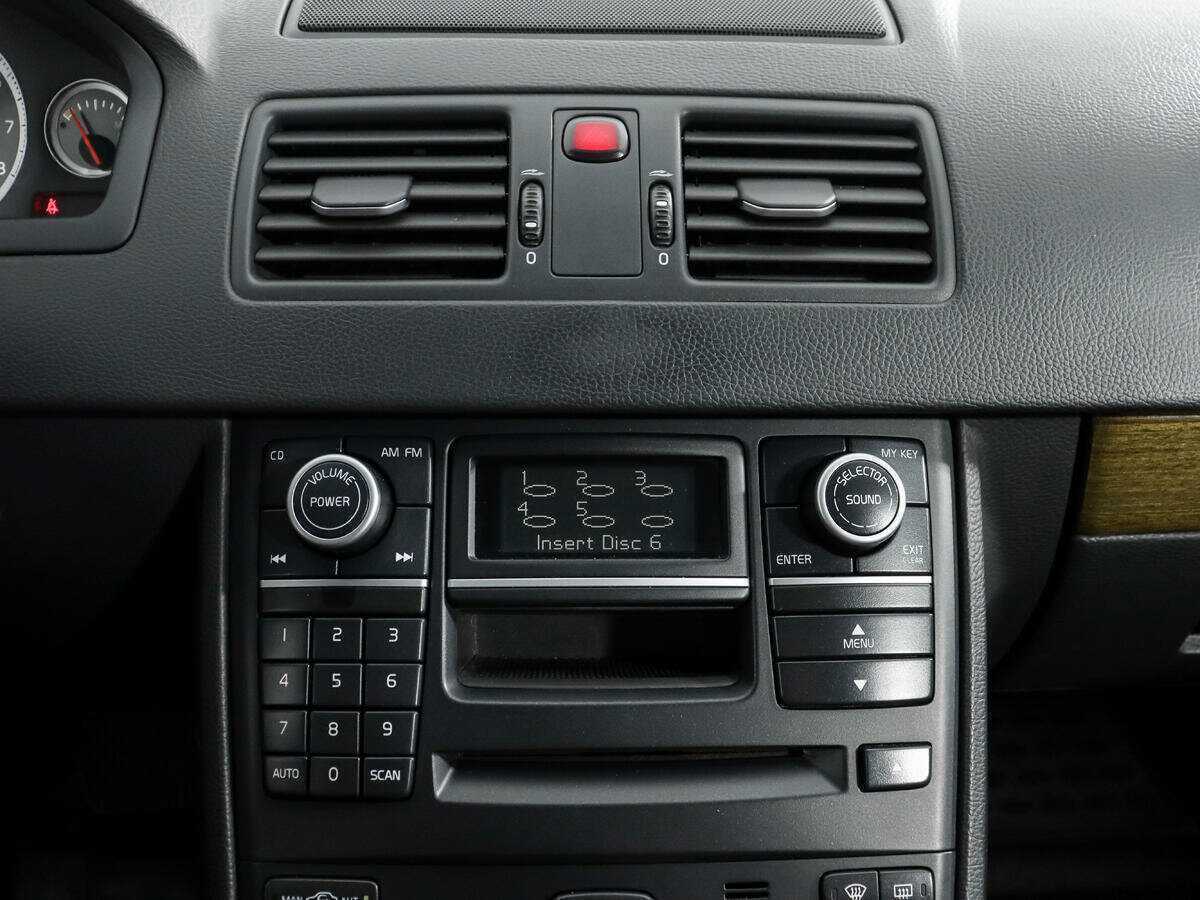 Volvo XC90 с пробегом — 2008 год. Фото: #12