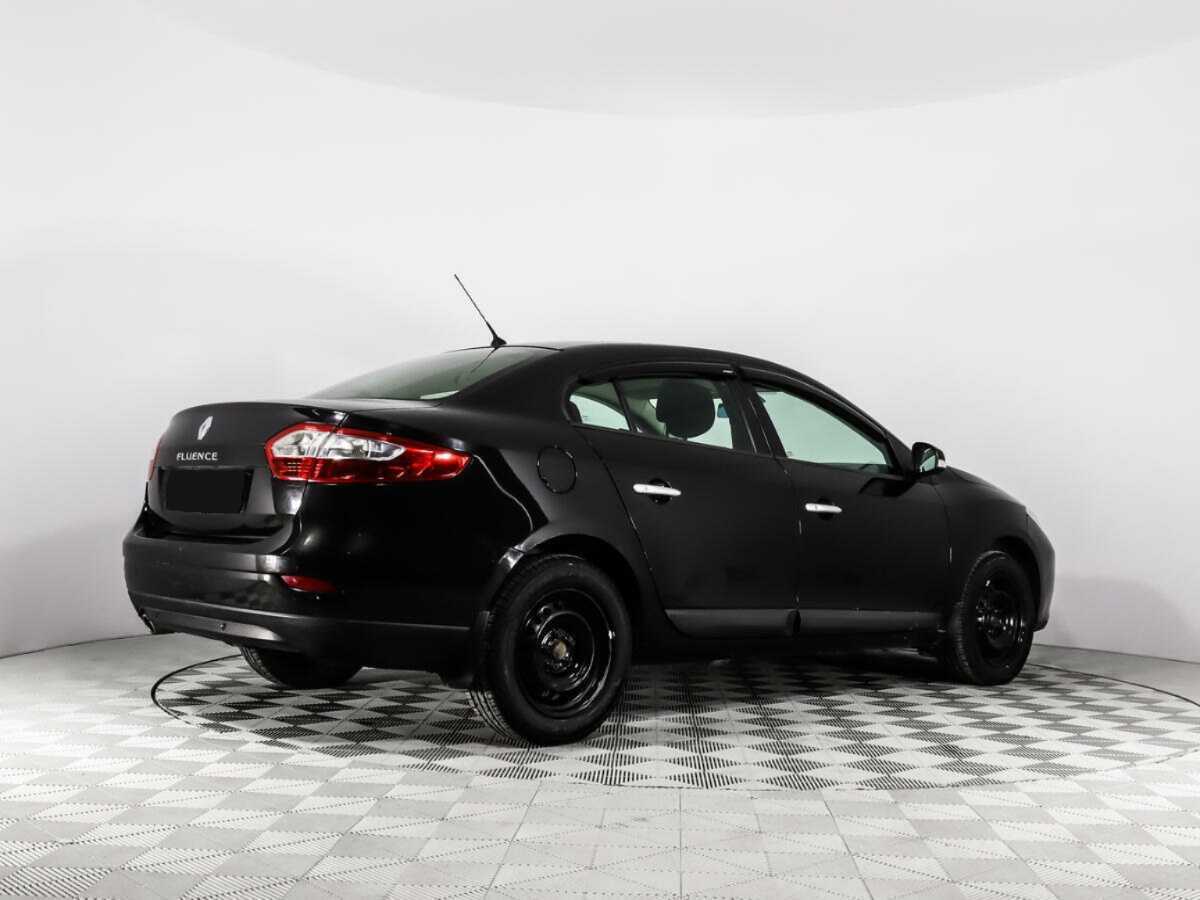 Renault Fluence с пробегом — 2011 год. Фото: #4