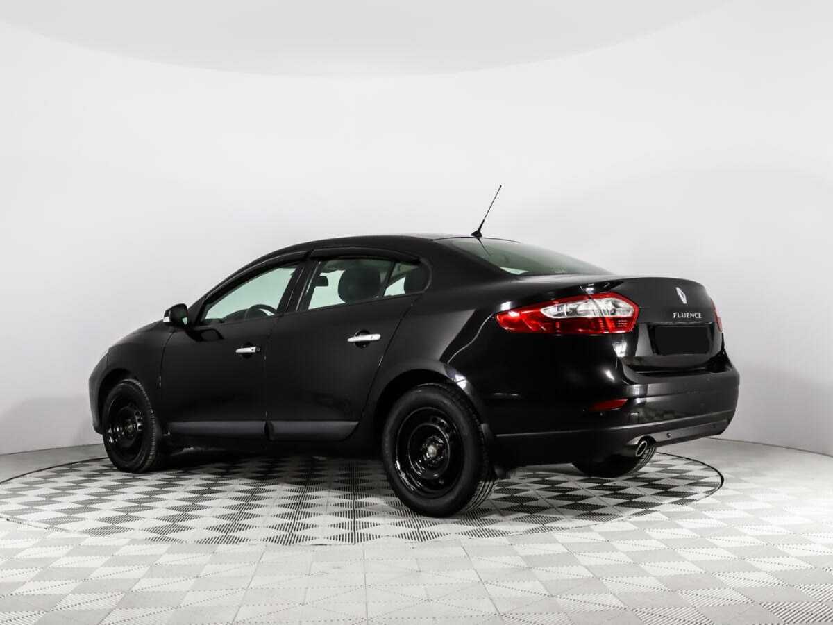 Renault Fluence с пробегом — 2011 год. Фото: #6