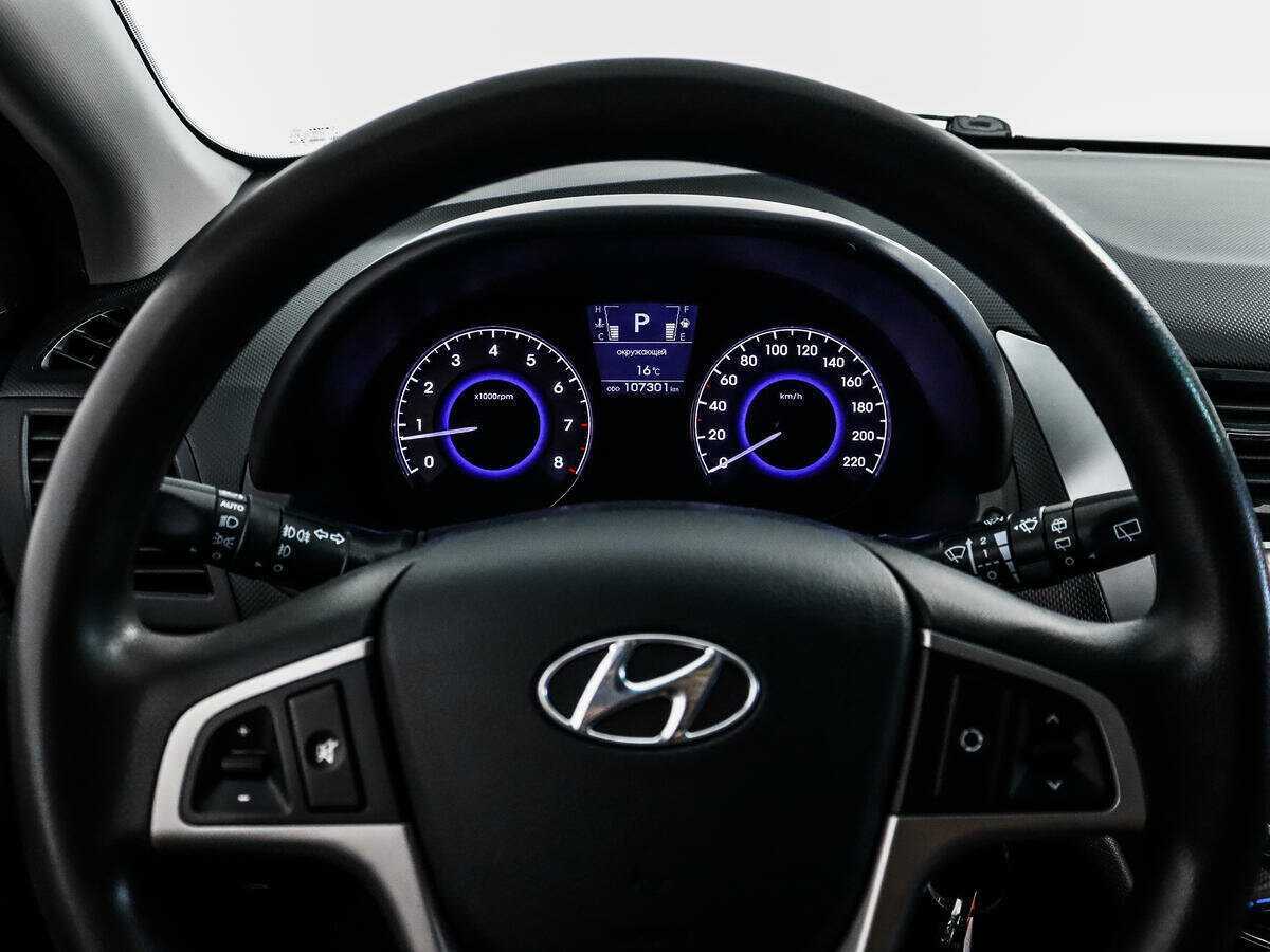 Hyundai Solaris с пробегом — 2014 год. Фото: #14