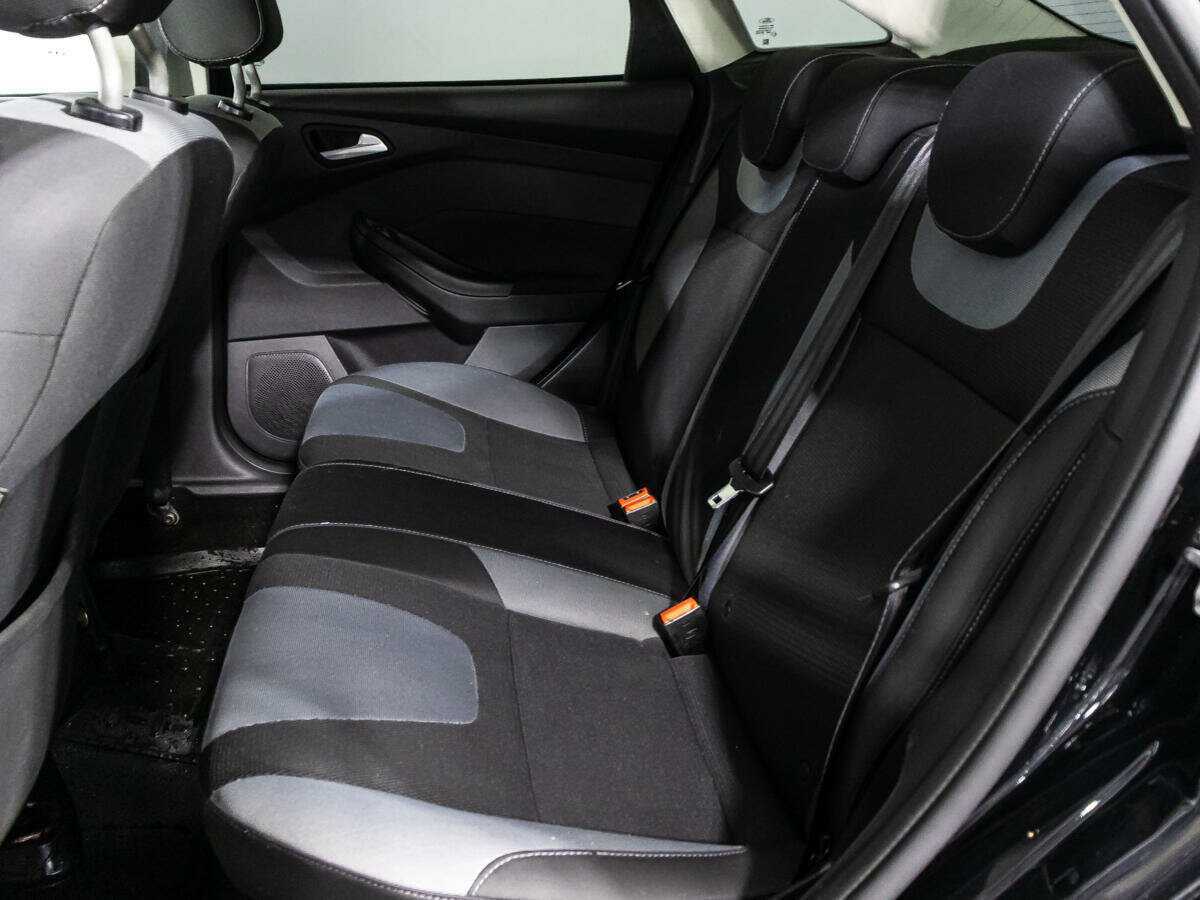 Ford Focus с пробегом — 2011 год. Фото: #9