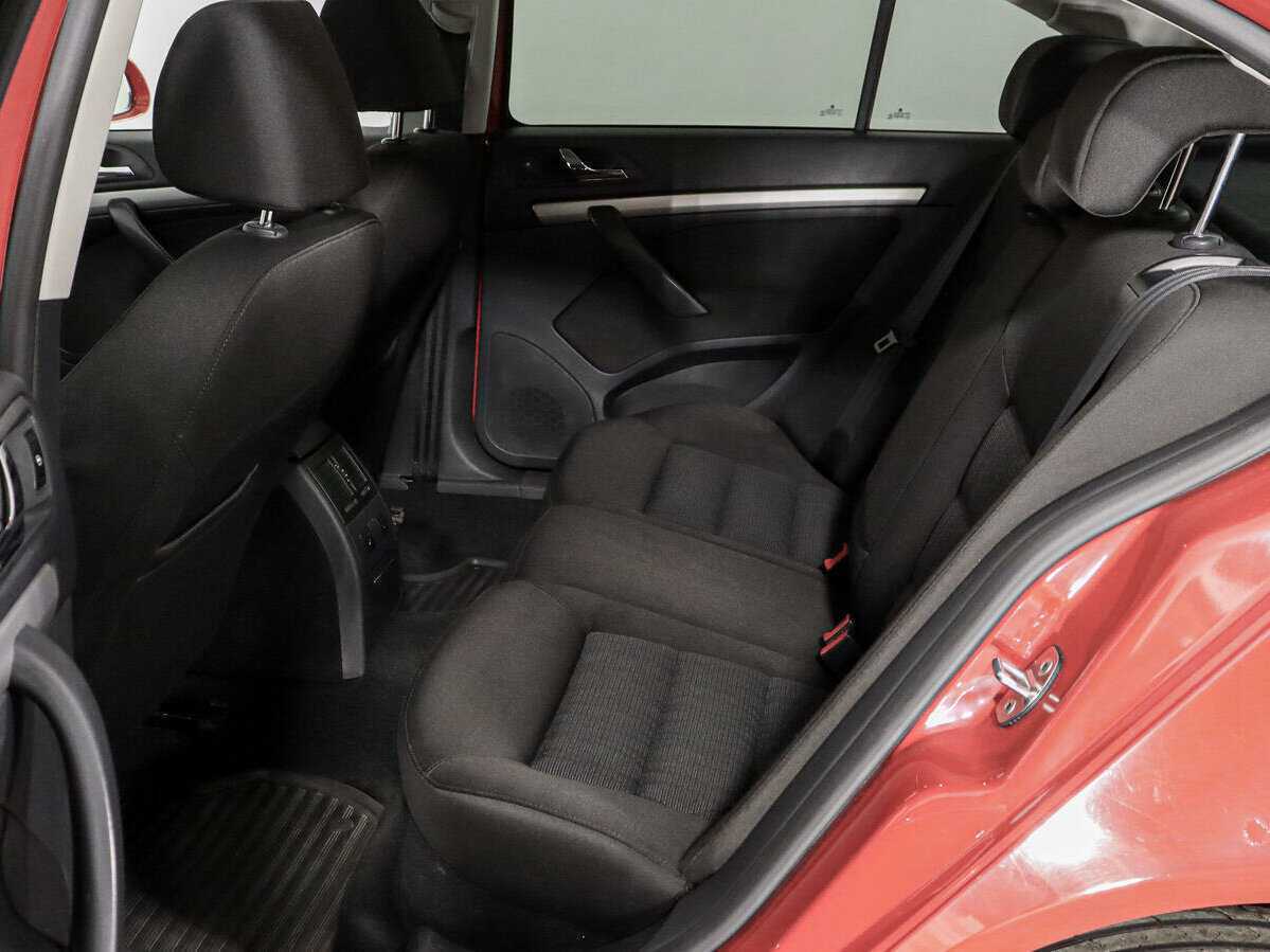Skoda Octavia с пробегом — 2011 год. Фото: #6