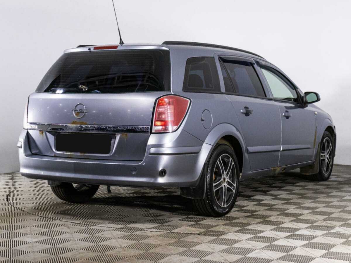 Opel Astra с пробегом — 2005 год. Фото: #4