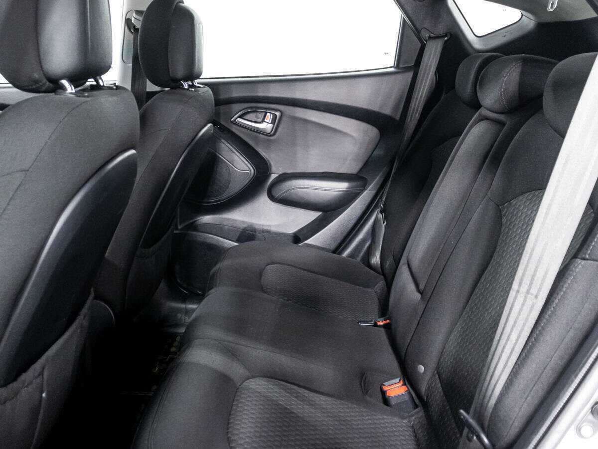 Hyundai ix35 с пробегом — 2011 год. Фото: #9