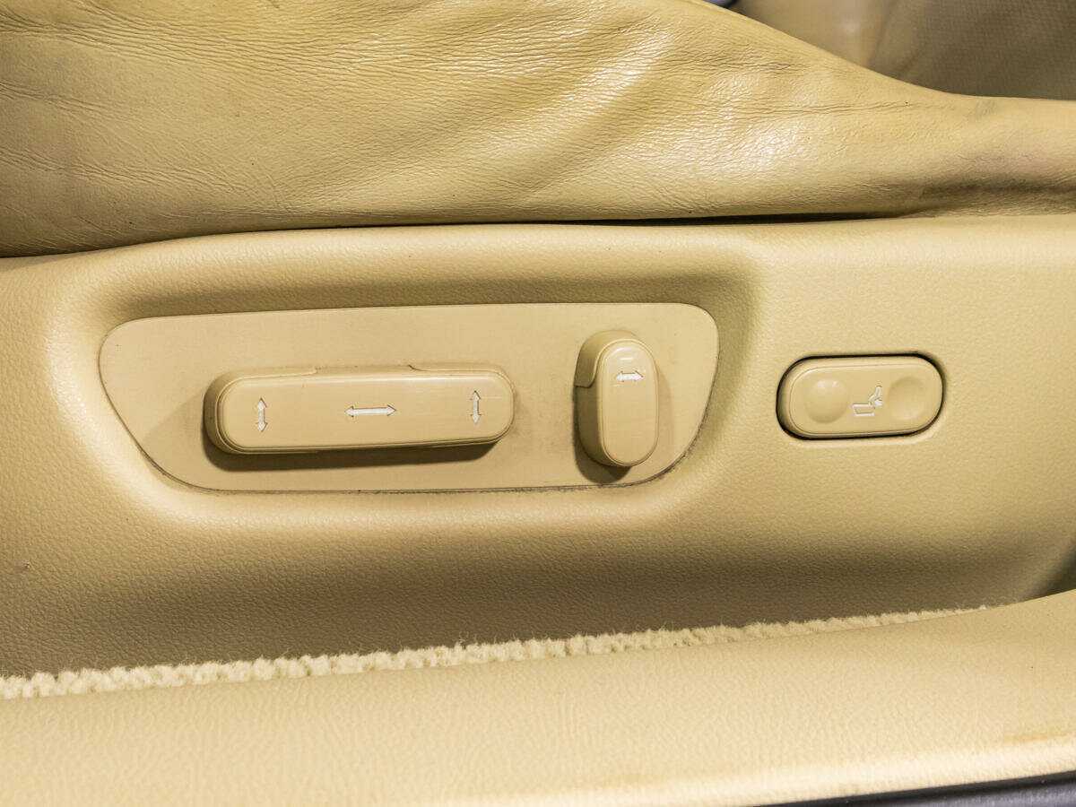 Honda Legend с пробегом — 2006 год. Фото: #14