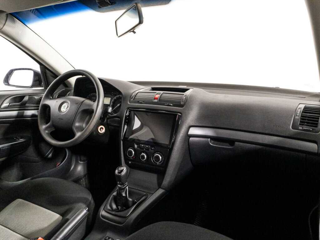 Skoda Octavia с пробегом — 2008 год. Фото: #8