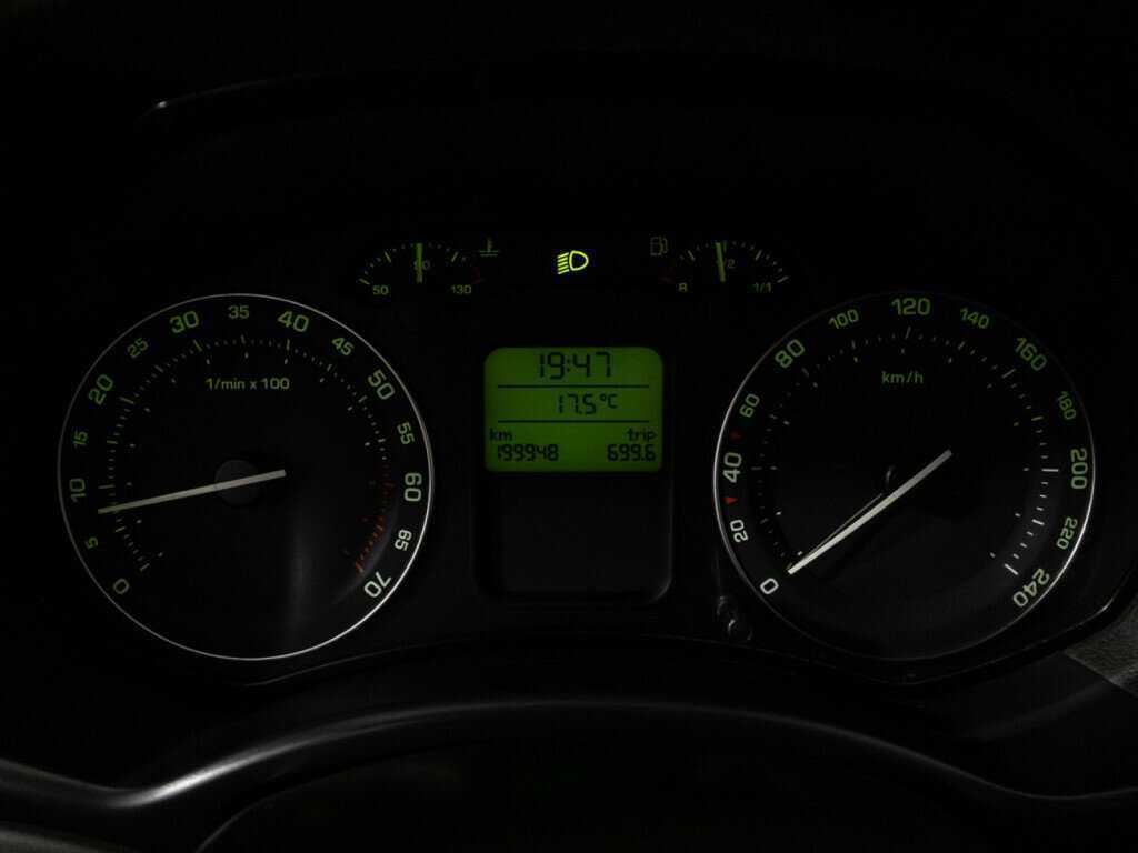 Skoda Octavia с пробегом — 2008 год. Фото: #11