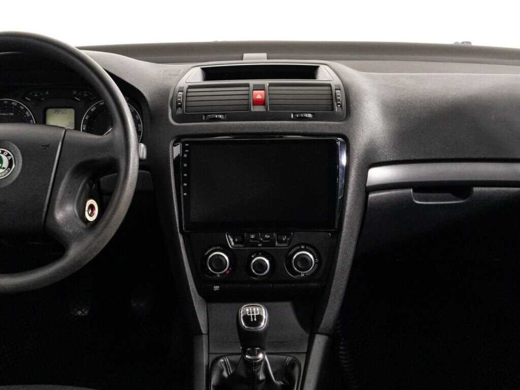 Skoda Octavia с пробегом — 2008 год. Фото: #13