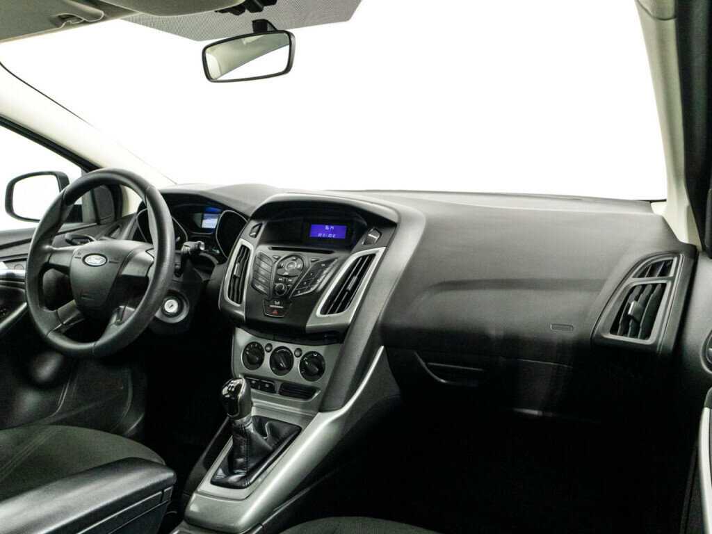 Ford Focus с пробегом — 2011 год. Фото: #8