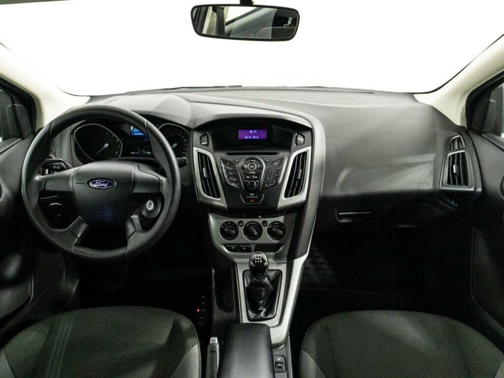 Ford Focus с пробегом — 2011 год. Фото: #12