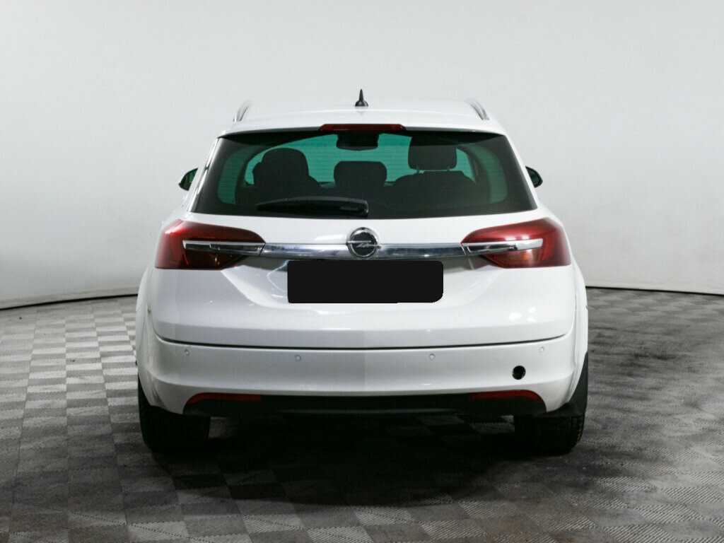 Opel Insignia с пробегом — 2014 год. Фото: #3