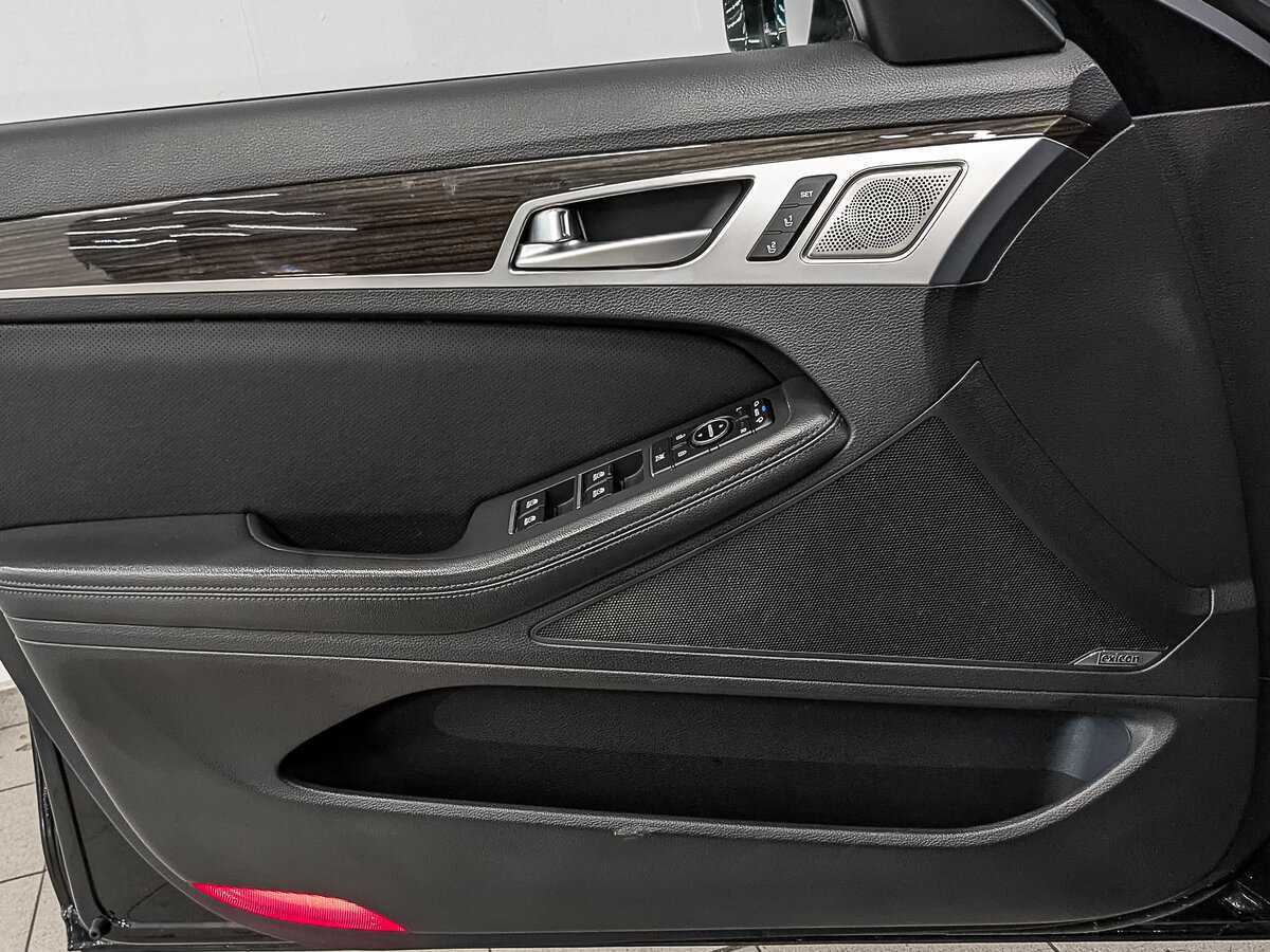 Genesis G80 с пробегом — 2019 год. Фото: #18