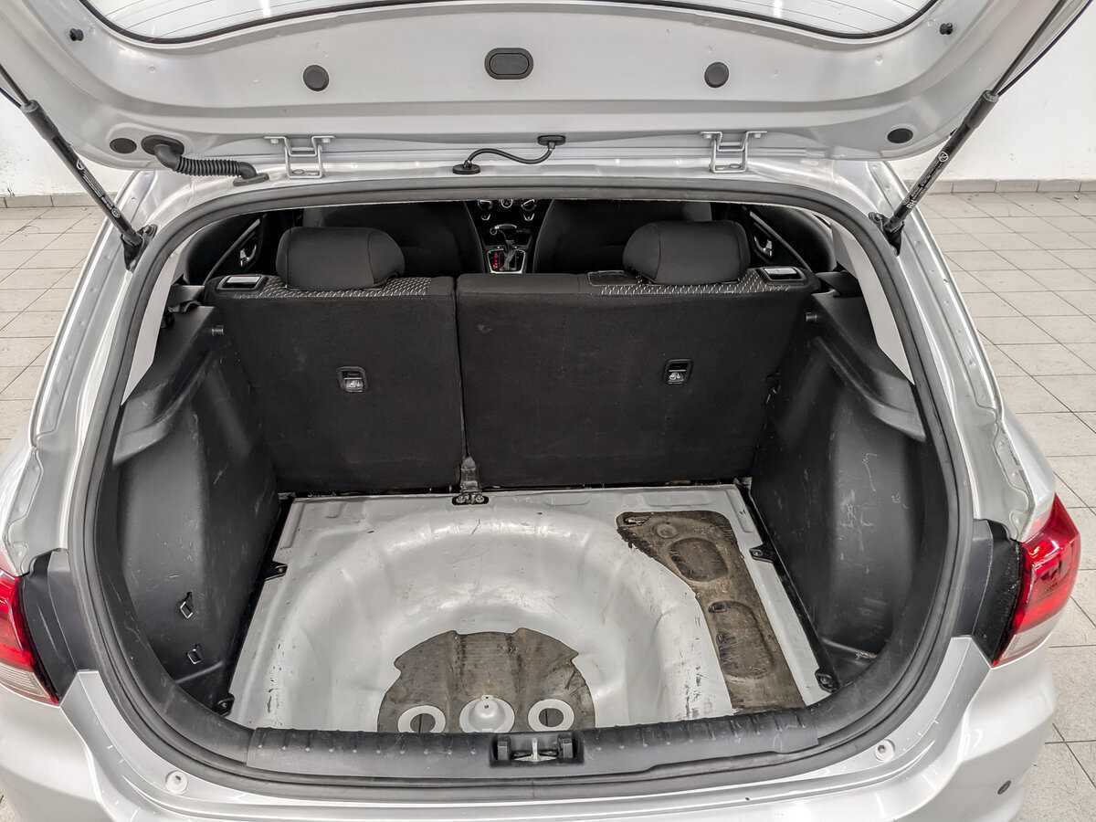 Kia Rio с пробегом — 2020 год. Фото: #9